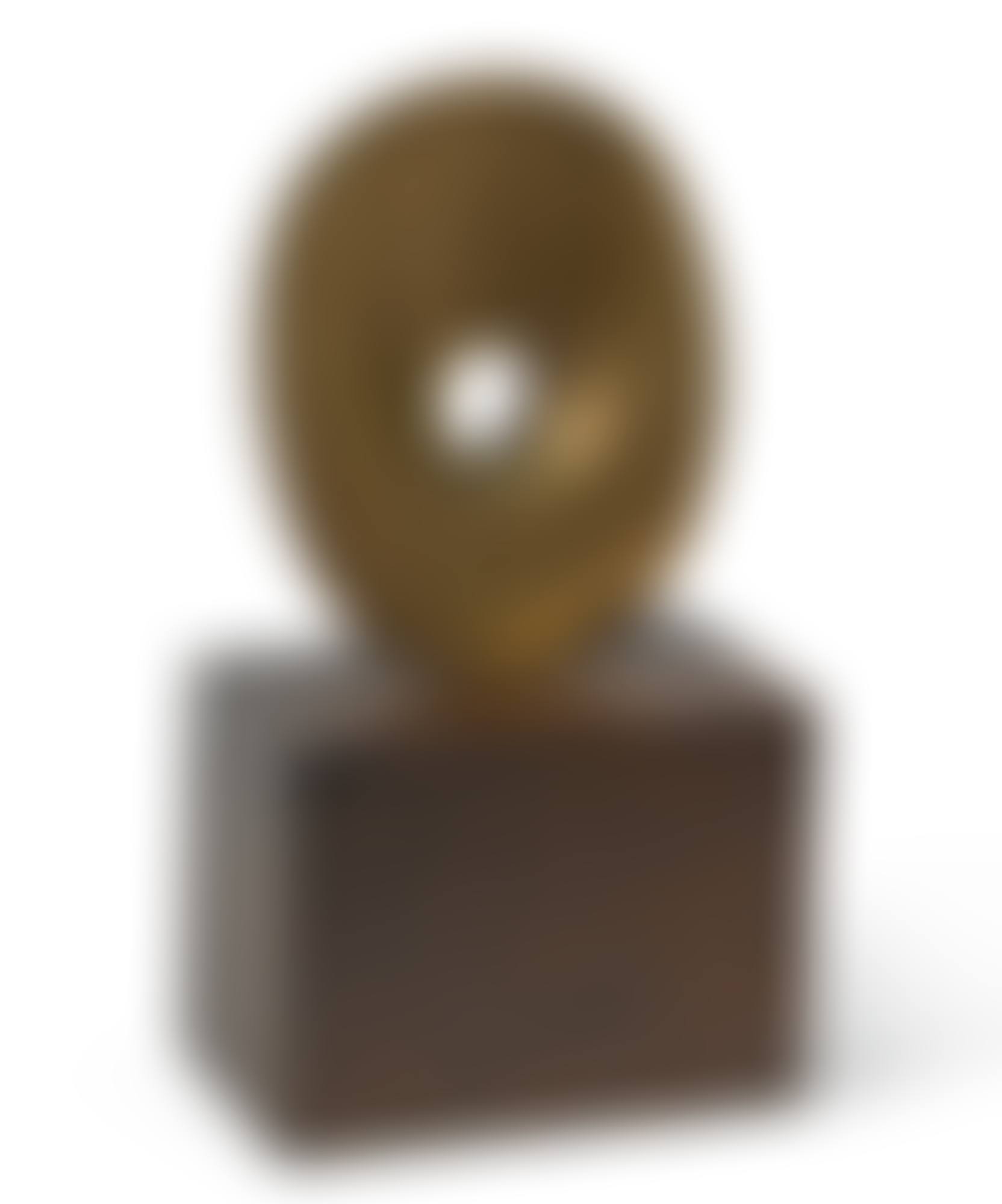 UPRIGHT SOLITARY FORM (AMULET) (preview)