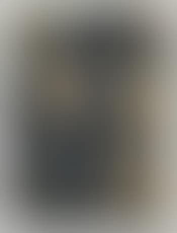 Desnudo sentado con fruta (preview)