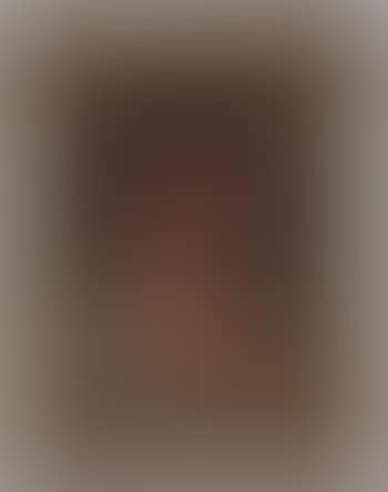 Portrait de femme aux boucles (preview)