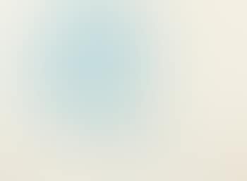 Drap bleu sur une table (preview)
