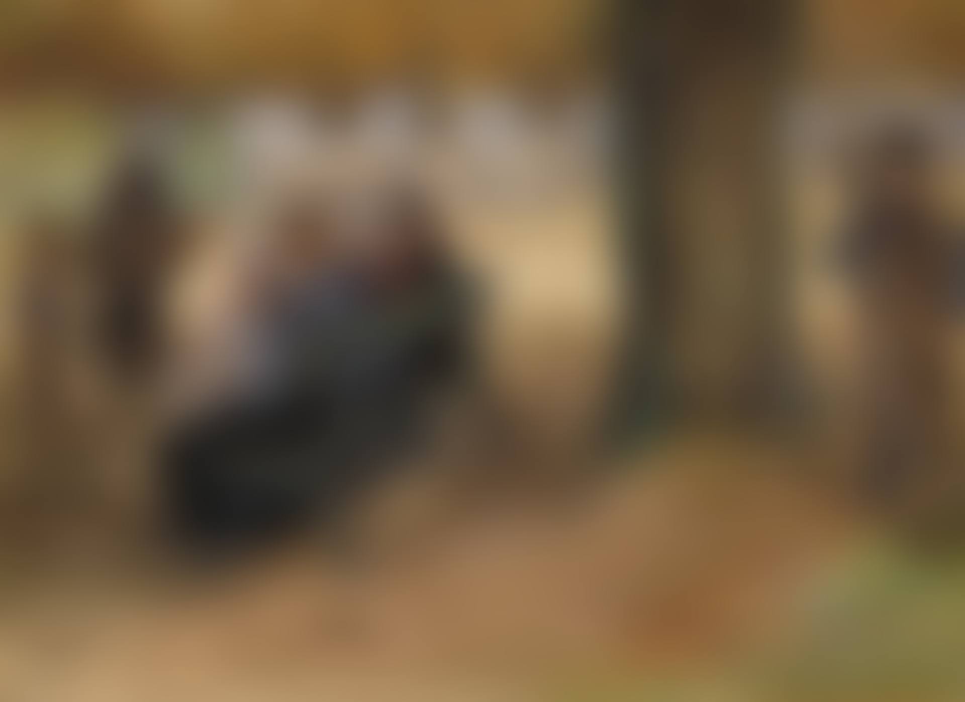 PEOPLE SITTING ON A BENCH IN BEZUIDENHOUT, THE HAGUE (preview)