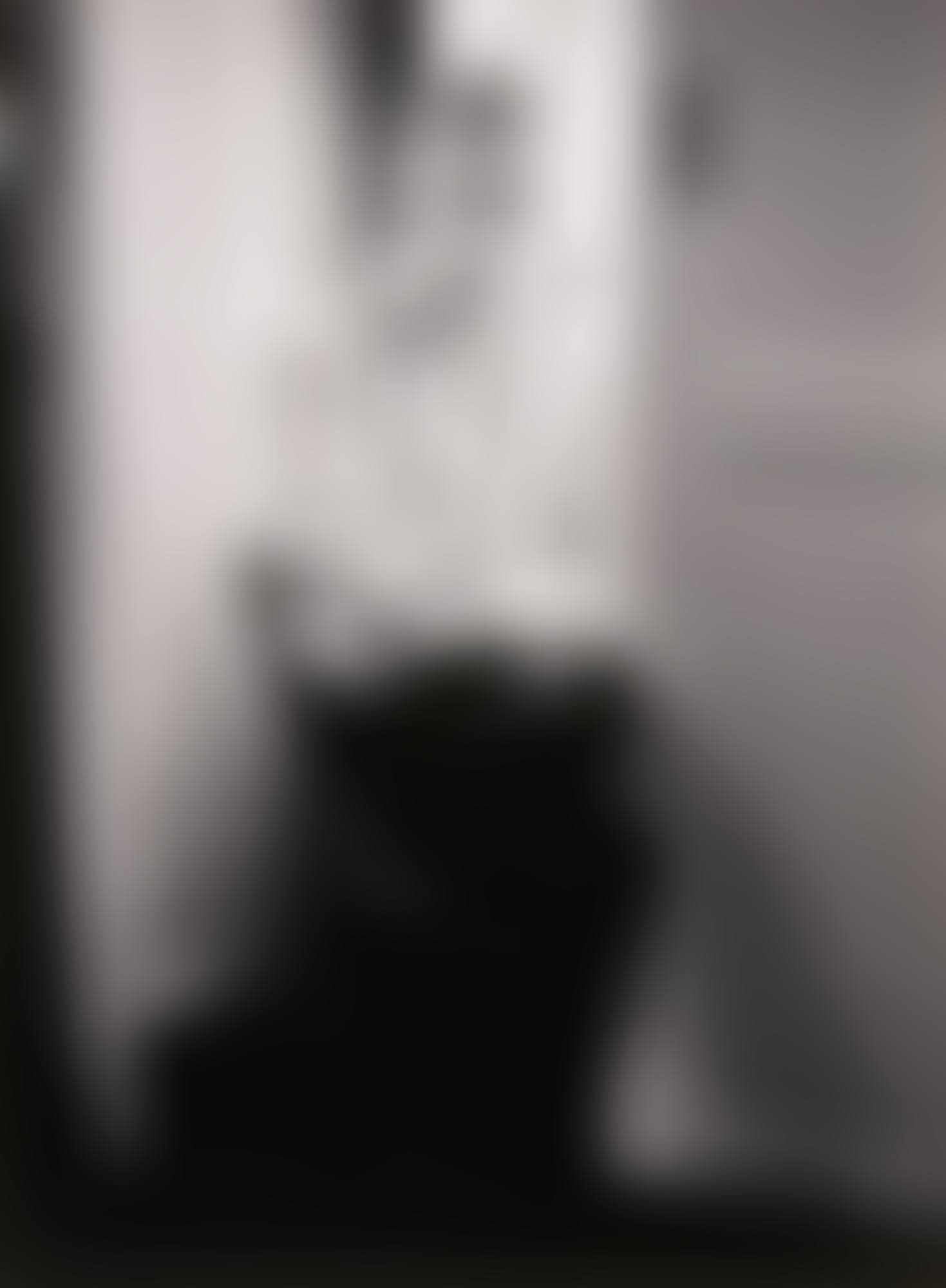 PETER O'TOOLE IN HIS DRESSING ROOM AS HAMLET, LONDON (preview)