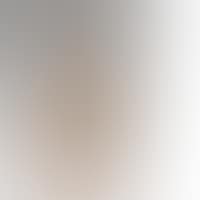 Seated woman with folded leg (preview)