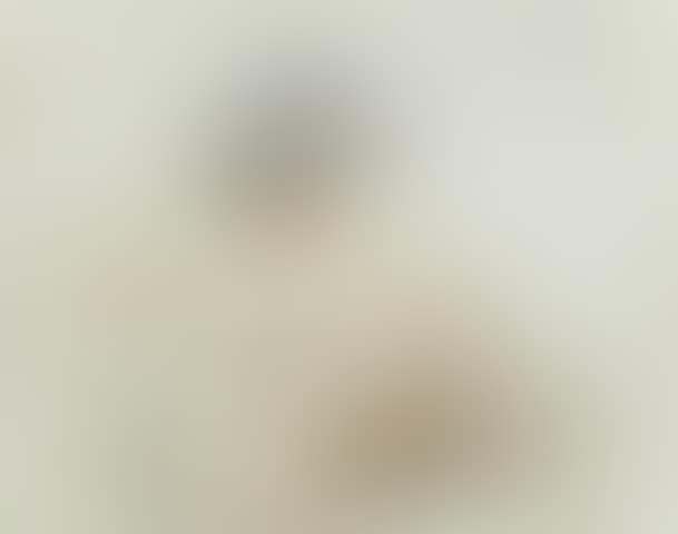 Seated nude with striped hat (preview)