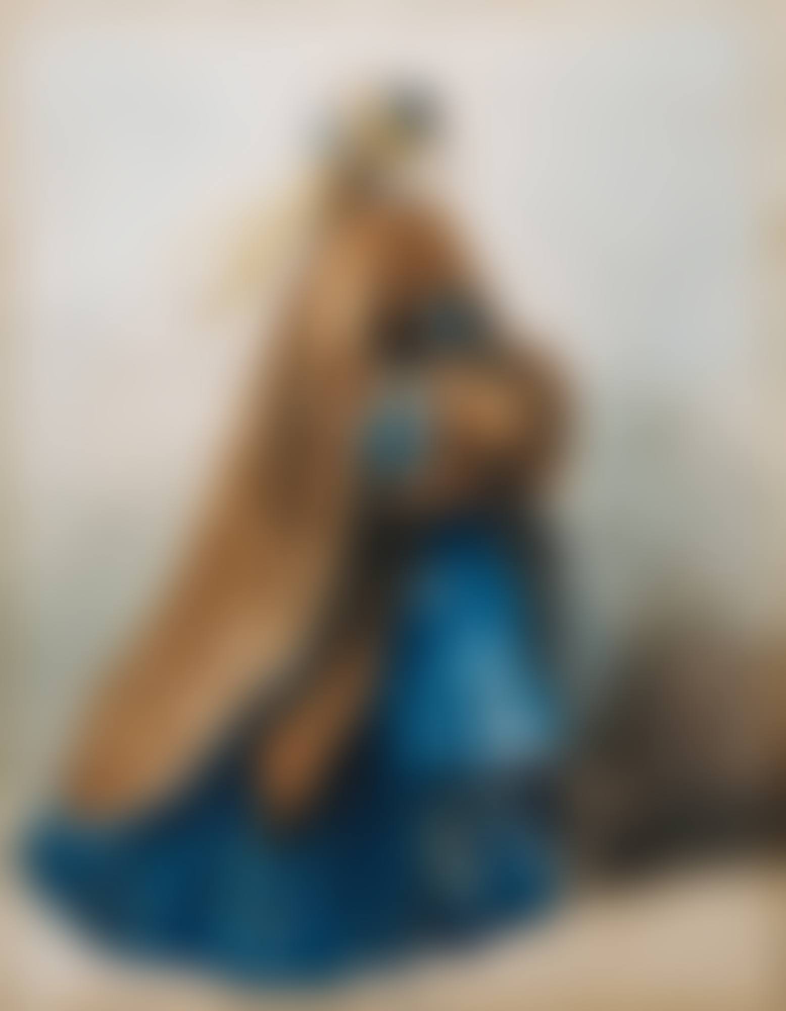 AN ELEGANT LADY (preview)