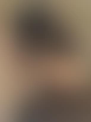 Young woman seen from behind (preview)