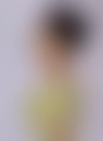 Woman in profile (preview)