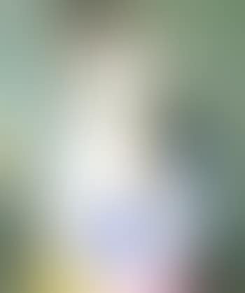 Jeune fille a la guitare (preview)