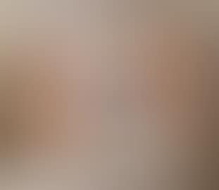Nude with black cat (preview)