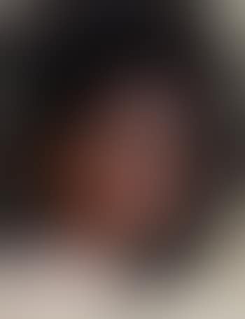Portrait of young woman (preview)