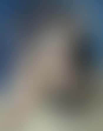 Nu assis sur bleu (preview)