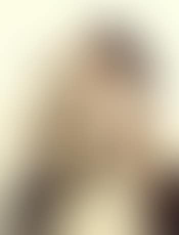 Woman in profile (preview)