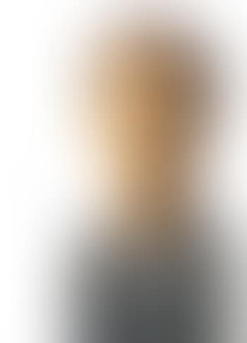 Man's head on a column (preview)
