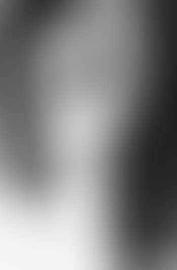 Figure with raised arms (preview)
