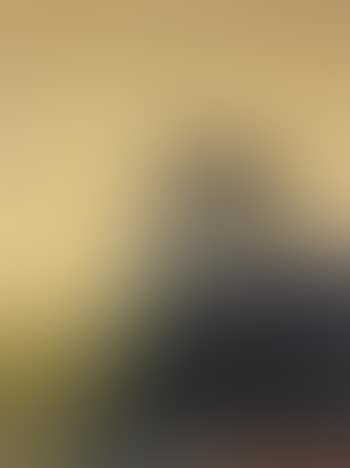 Seated figure with pink background (preview)