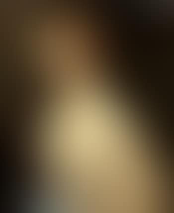 Torse de jeune fille rousse (preview)