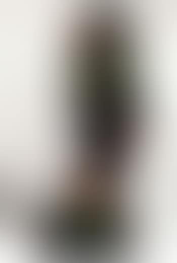 Black column (preview)