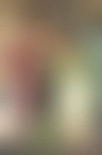 Two women (preview)