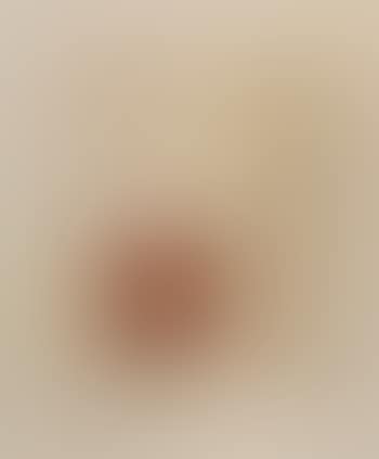 Mit Rotem Quadrat (preview)