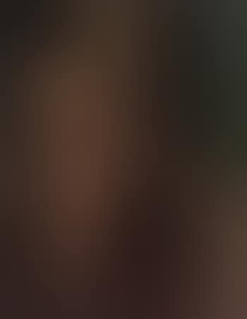 Nude before mirror (preview)