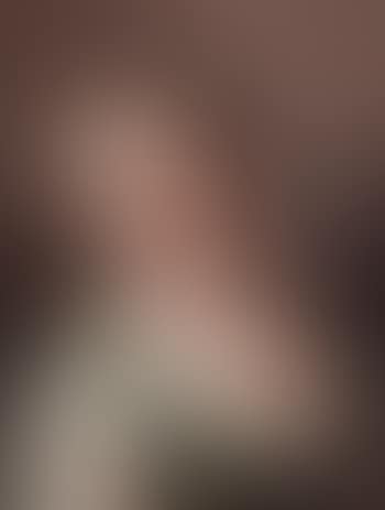 Portrait of young girl (preview)