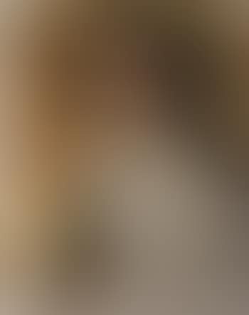 Young blond girl (preview)
