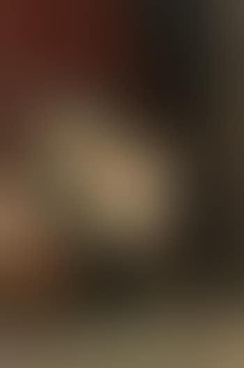 Nude seated female (preview)