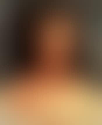 Portrait of woman (preview)