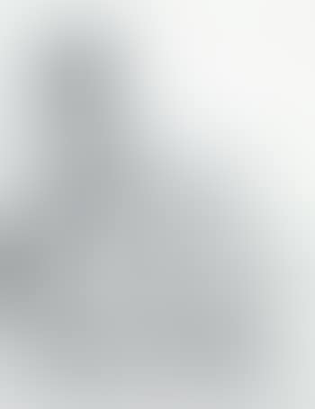 Seated figure turned to the right, holding a sword (preview)