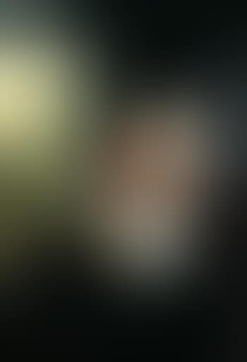Amorous couple in an interior (preview)