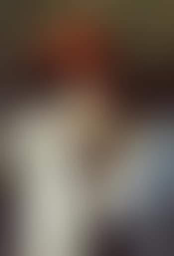 Young woman crying (preview)