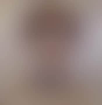 Young woman's head (preview)