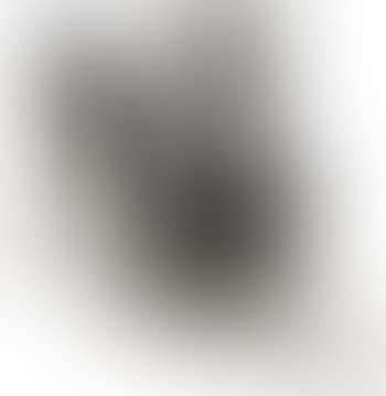 Seated female torso (preview)