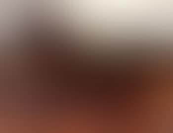 Femme malgache allongee (preview)