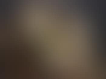 Jeune femme accoudee (preview)