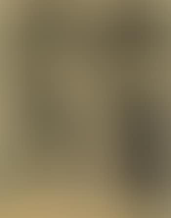 Heroic male nude with a sword (preview)