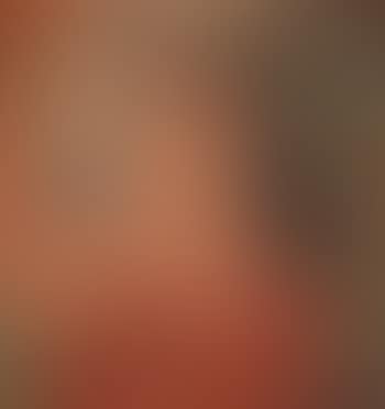 Woman with mirror (preview)