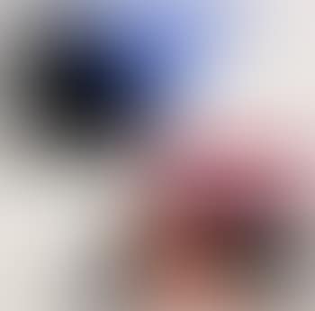 Halbscheibe gegen halbscheibe im quadrat (preview)