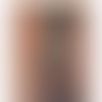 Mujer En Rosa (preview)