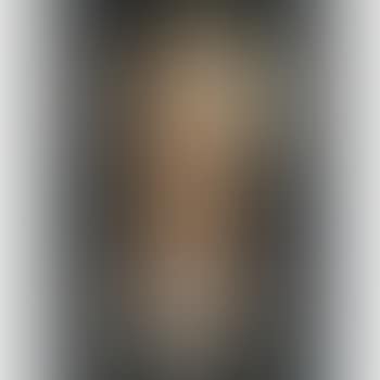 Peek-a-boo Brunette #3 (preview)