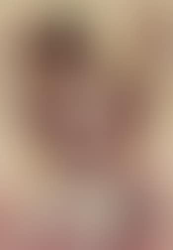 Kneeling man with cross on torso (preview)