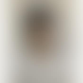 Girl In White (preview)