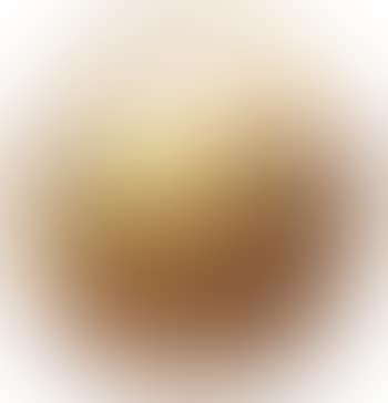 Basket with 9 pears (preview)