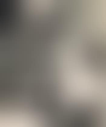 Seated nude (preview)