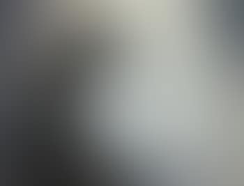 Figures under a lamp (preview)