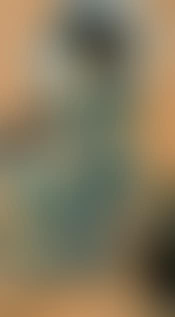 Portrait of a seated woman (preview)