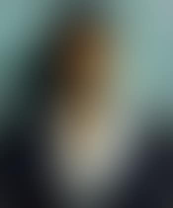 Portrait de jeune femme (preview)