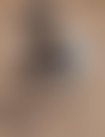 Seated lady with elegant hat (preview)