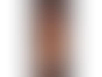 Standing female form (preview)
