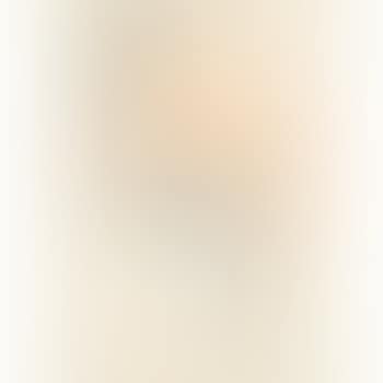 Femme nue aux cheveux longs. (preview)